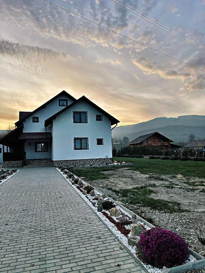 Casa Din Podirei Villa Capu Cimpului Exterior photo